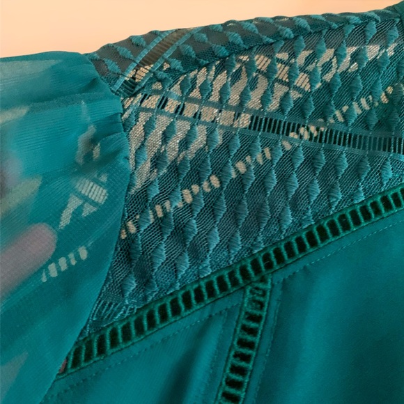 Emerald Green Express Top NWT size M - Picture 6 of 8